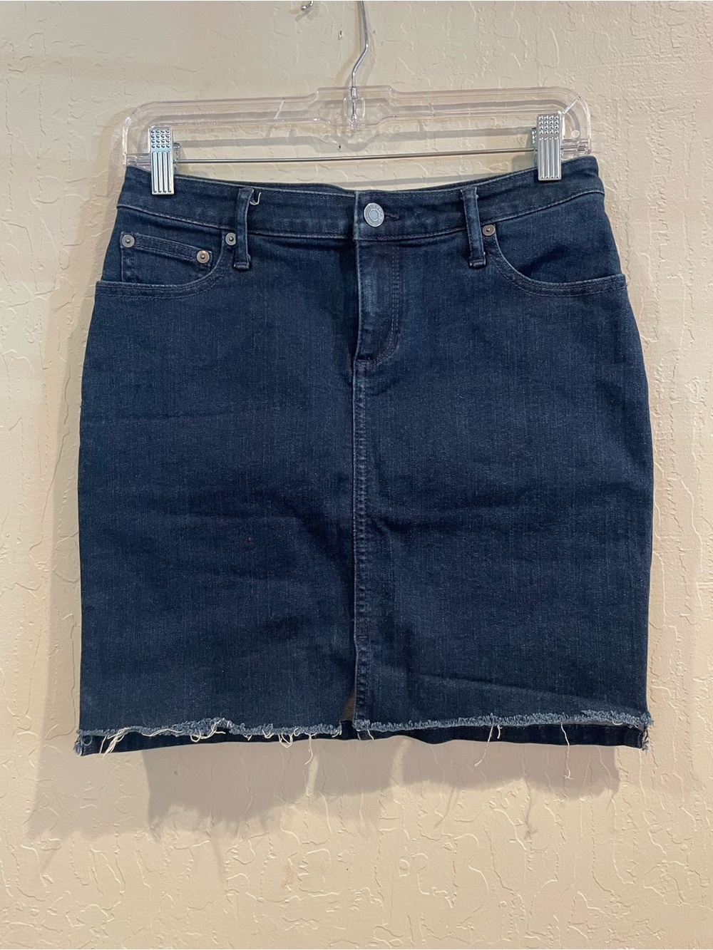 Banana Republic Dark Wash Denim Pencil Skirt Raw Step Hem Front Slit Petite 0P